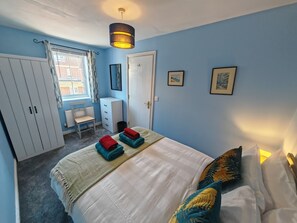 2 Schlafzimmer, Bügeleisen/Bügelbrett, kostenloses WLAN