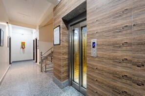 Elevator