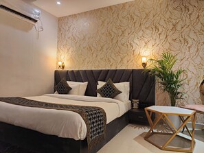 Premium Room, Garden View | Desk, laptop workspace, free WiFi - The Pinaki resort & Club (Varanasi)