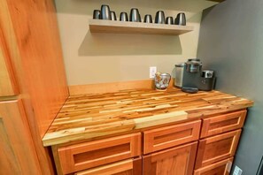 Interior - Secluded Hocking Hills Cabin with Hot Tub (Ray)