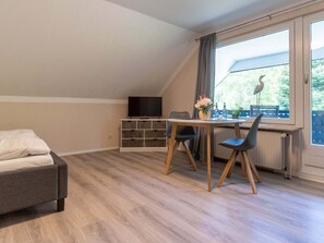 Apartment | 1 bedroom, individually furnished