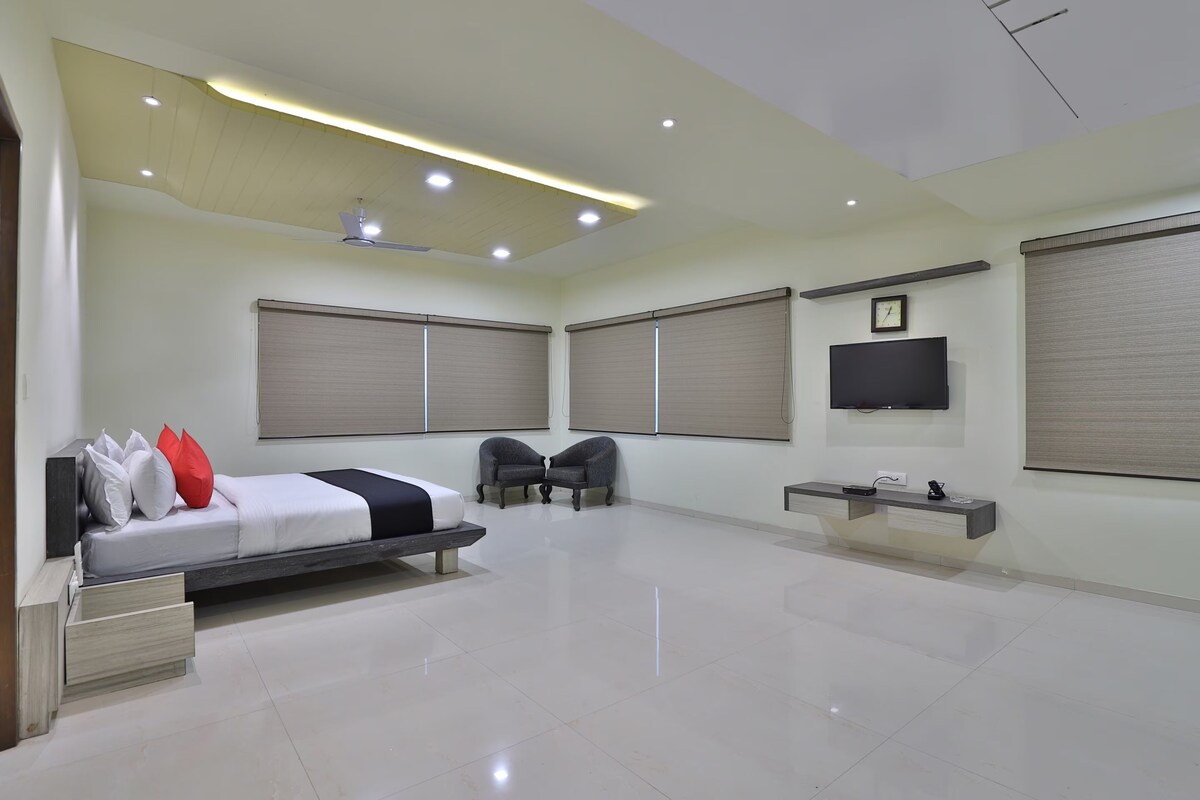 SUITE ROOM