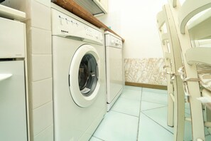 Apartment, Parkblick | Eigene Küche | Kühlschrank, Mikrowelle, Herdplatte, Geschirrspüler