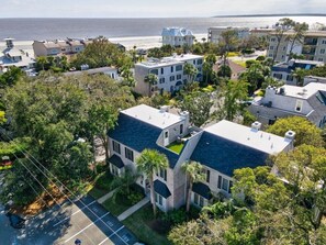 Exterior - 1035 Beachview Dr in Saint Simons Island (Saint Simons Island)