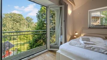 2 habitaciones, cuna de viaje, wifi gratis y ropa de cama