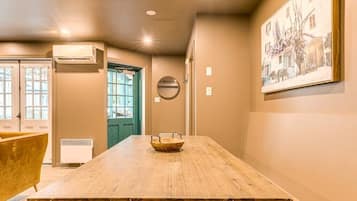 Essbereich im Zimmer