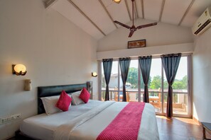 Deluxe Sea View | Free WiFi - Swizel Nook Stay (Calangute)