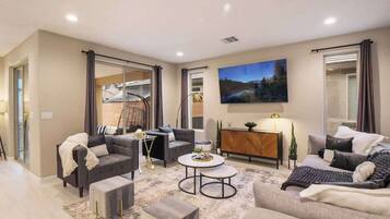 Televisión, oficina