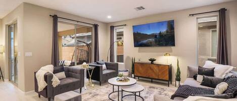 Téléviseur, bureau