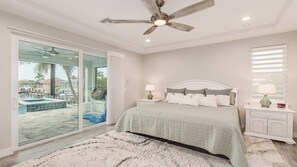 Unclassified image, 2 of 30, button