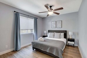 6 Schlafzimmer, Bügeleisen/Bügelbrett, Reisekinderbett, WLAN