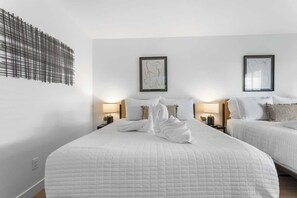 2 dormitorios, tabla de planchar con plancha, cuna de viaje y wifi