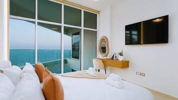 1 bedroom, iron/ironing board, travel cot, WiFi