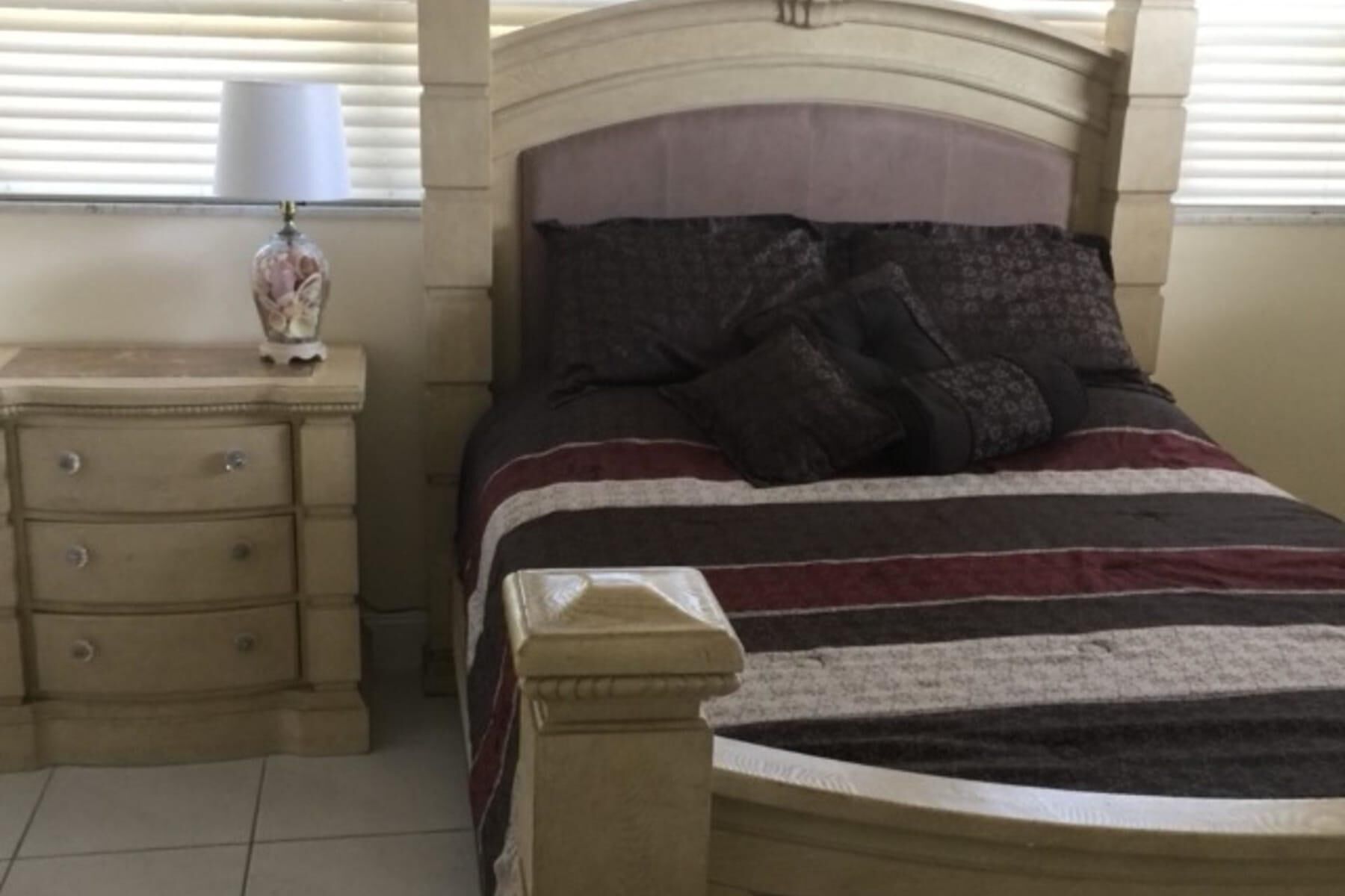 3 bedrooms, WiFi, bed sheets