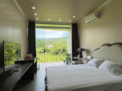Bavi Hill Villa