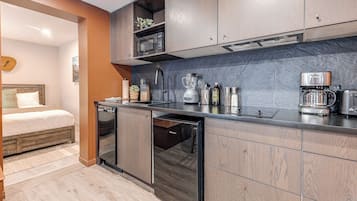 Apartamento luxo, varanda | Cozinha privada