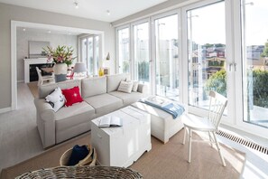 Apartment, City View | Iron/ironing board, free WiFi - Imperial Apartments - Na Fali (Sopot)