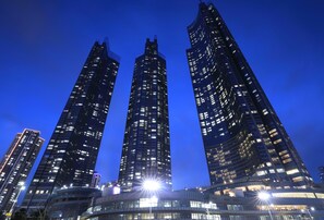 Front of property - evening/night - LCT Residence Y Collection (Busan)