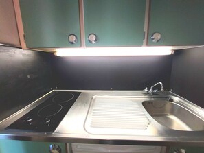 Fridge, microwave, oven, stovetop - Cozy studio in La Plagne with balcony and quick ski access (La Plagne-Tarentaise)
