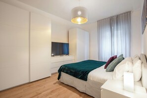 3 Schlafzimmer, Bügeleisen/Bügelbrett, Reisekinderbett, WLAN