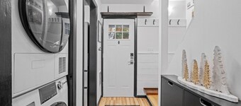 Mt Snow Retreat | Walk to brewery