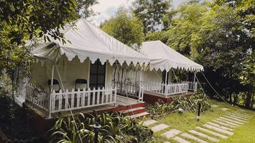 Premium Room | Individually furnished, laptop workspace