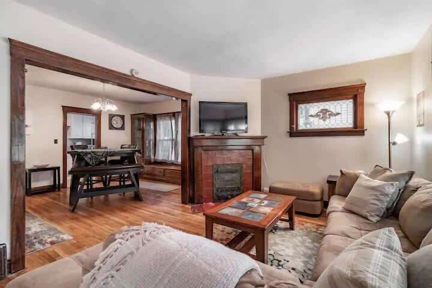 Lakewood Bed & Biscuit | Pet Friendly | Mins To Lkwd Park - 클리블랜드