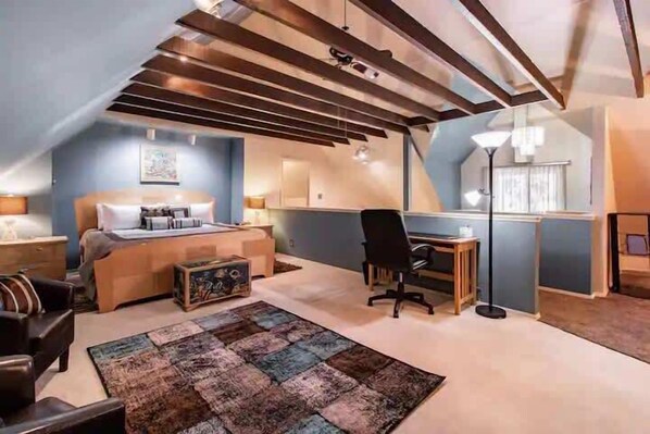 4 habitaciones, escritorio, tabla de planchar con plancha y wifi 