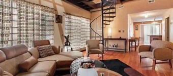 Spacious Family Getaway - Near Cleveland Clinic