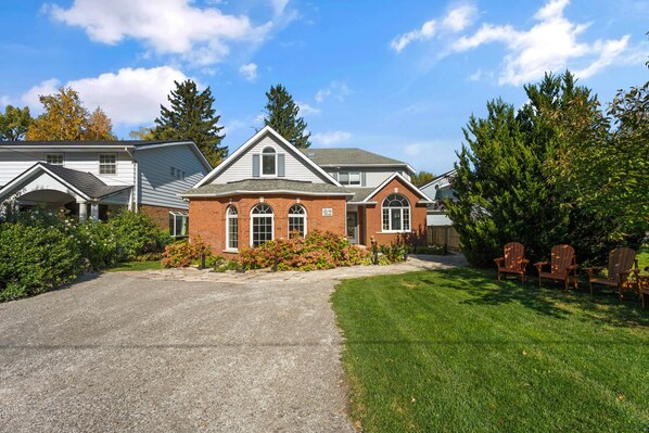Exterior - NEW! Niagara Riverview, Backs onto River (Niagara-on-the-Lake)