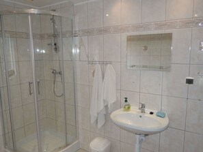 Ferienhaus | Badezimmer