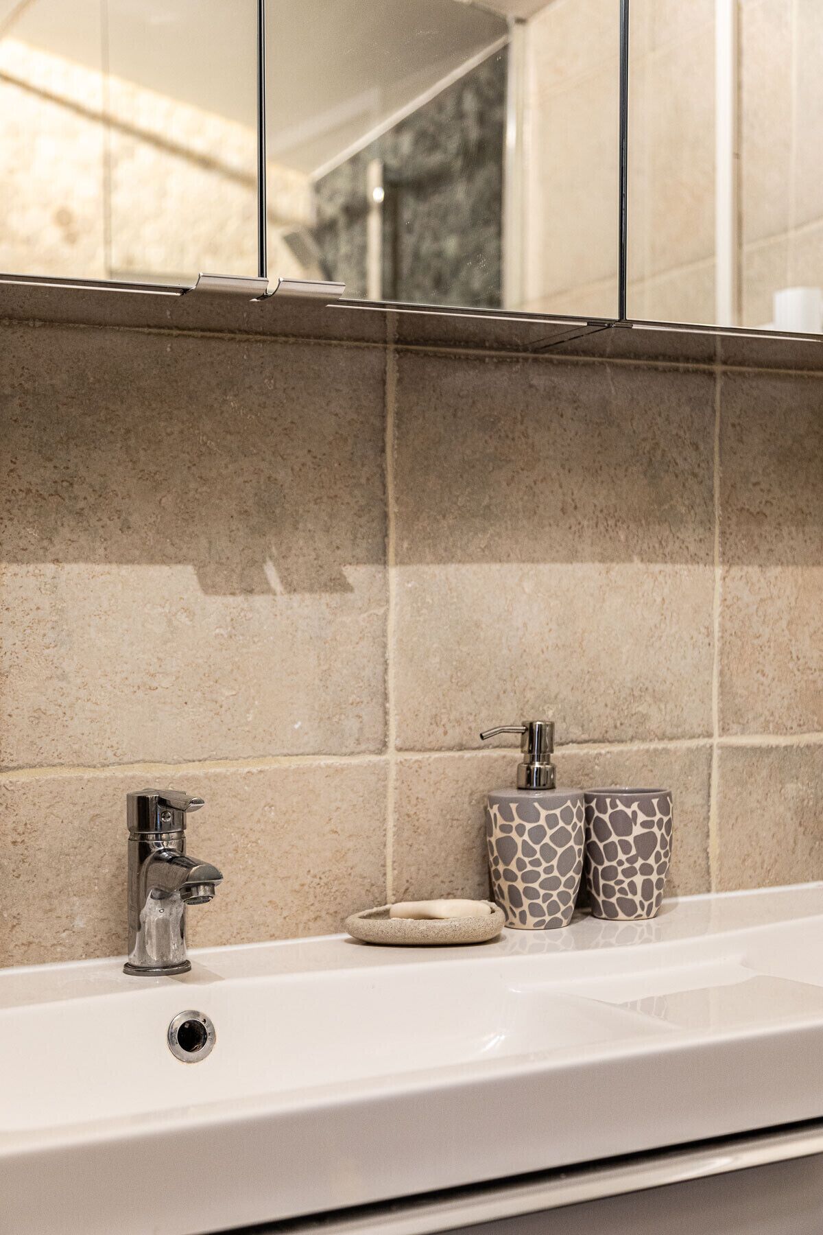 Douche, séchoir à cheveux