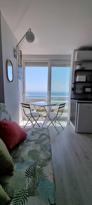 Flat-screen TV - Sunstay Blueview Flat I Benalmadena (Benalmádena)