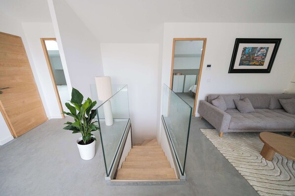 Interior - Les Suites du Parc : Appartement d'exception au dernier étage avec une grande terrasse vue mer de 2 chambres face au parc Simone Veil à 2 minutes des halles (Sète)