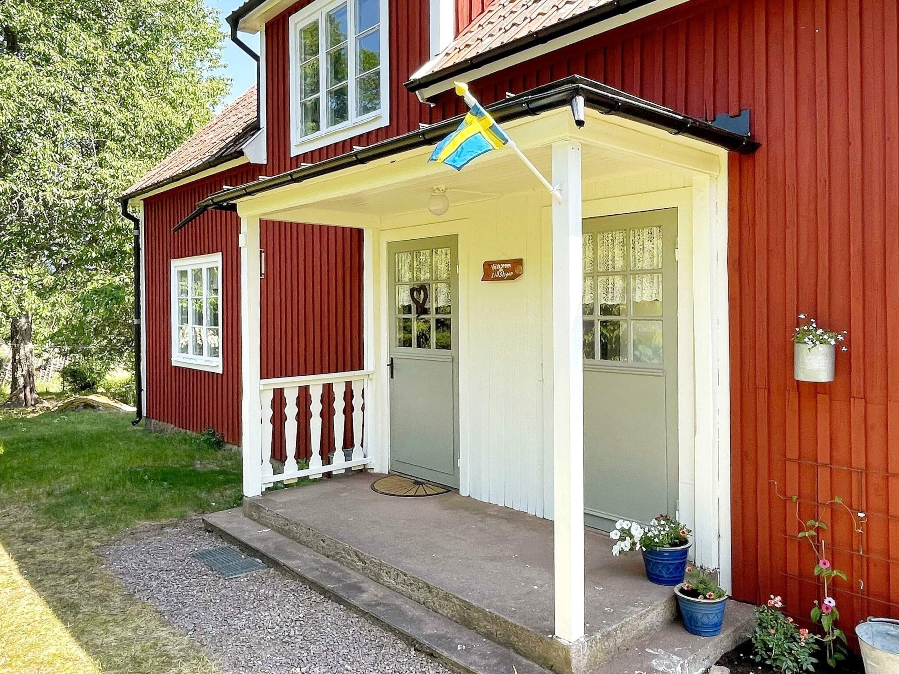 House | Exterior detail