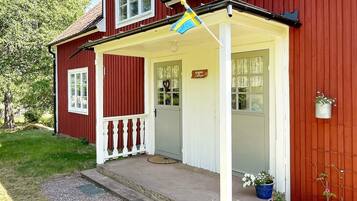 House | Exterior detail