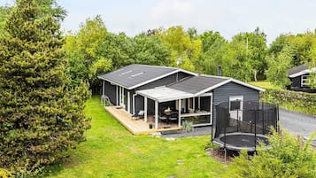 House | Outdoor dining