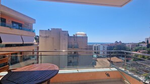 Apartment, 2 Bedrooms, Accessible, Balcony | Balcony