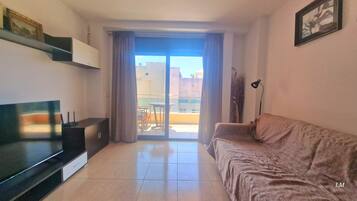 Appartement, 2 chambres, accessible aux personnes à mobilité réduite, balcon | Salle de séjour