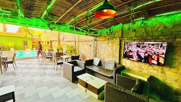 Poolside bar