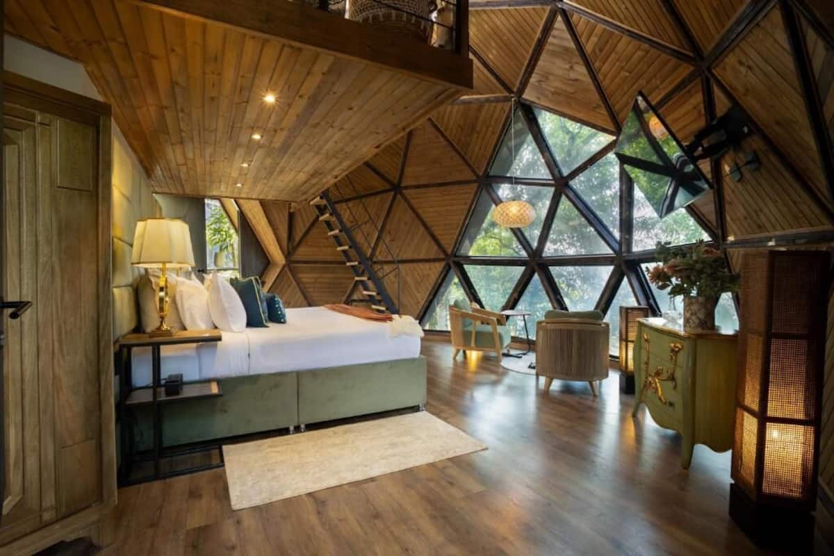 Family Suite | Egyptian cotton sheets, premium bedding, down duvets, memory-foam beds