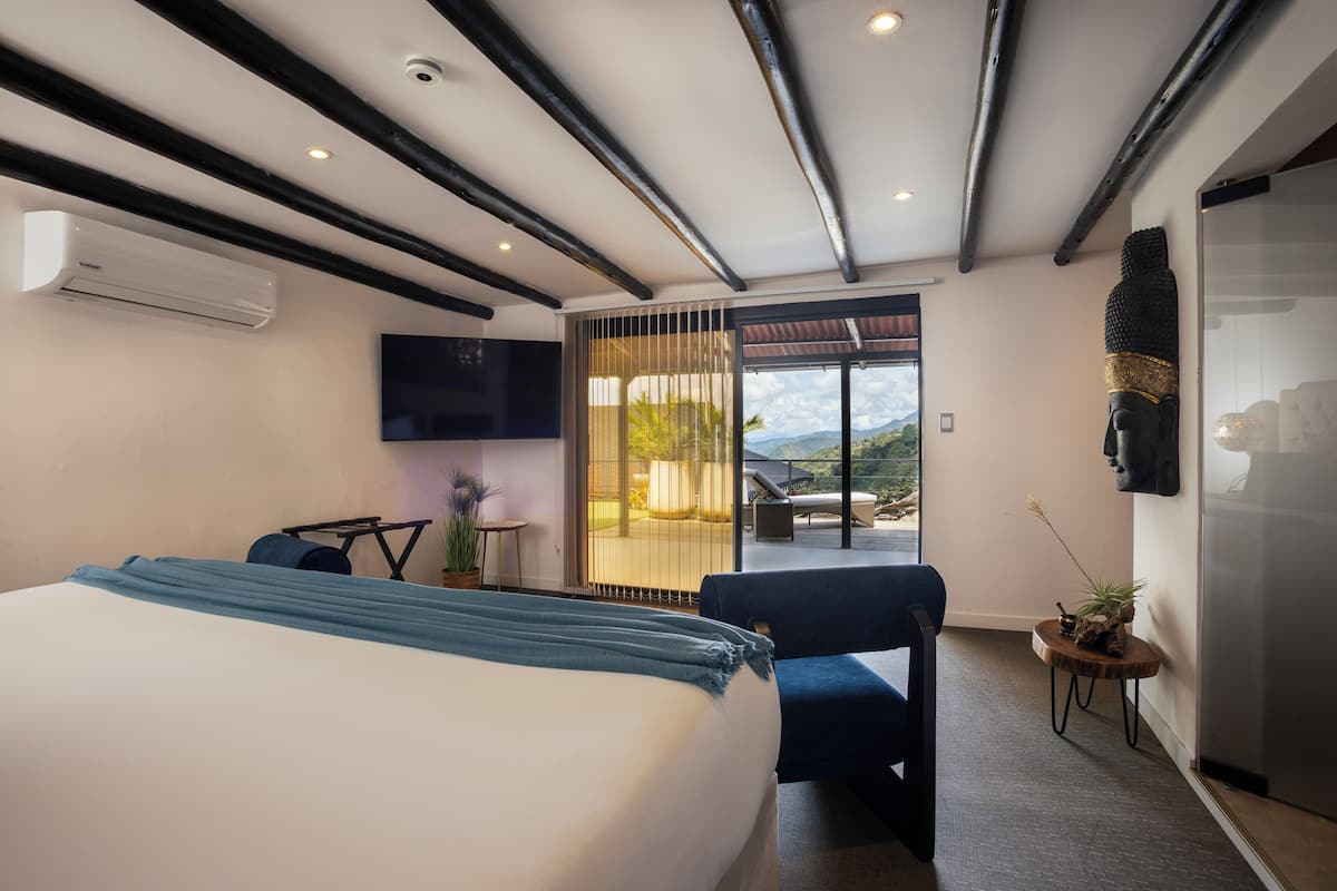 Suite Confort, vue jardin | 1 chambre, draps en coton égyptien, literie de qualité supérieure