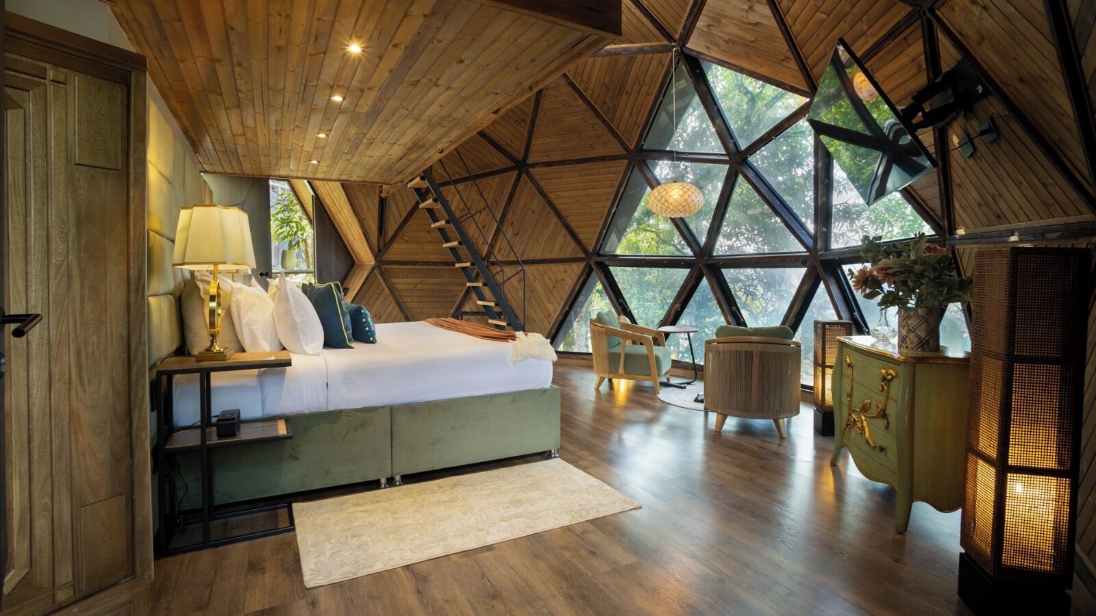 Familjehus - uteplats - utsikt mot bergen | Egyptiska bomullslakan, sängtillbehör av högsta kvalitet och duntäcken