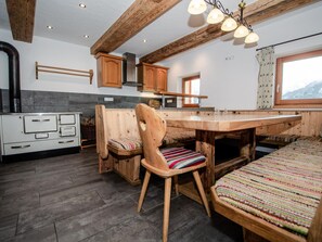 House | Dining