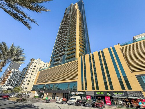 Lovely Studio with Pool and Gym