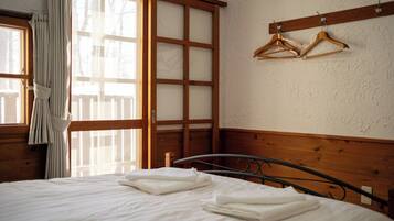 Classic Suite, 2 Bedrooms, Mountain View | 2 bedrooms, free WiFi, bed sheets