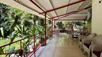 Fachada da propriedade