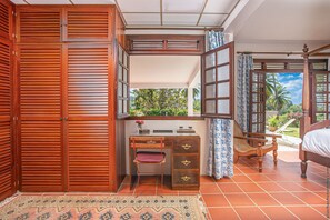 3 dormitorios, tabla de planchar con plancha, wifi gratis y ropa de cama