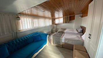 Basic Single Room, Balcony, City View | Free WiFi