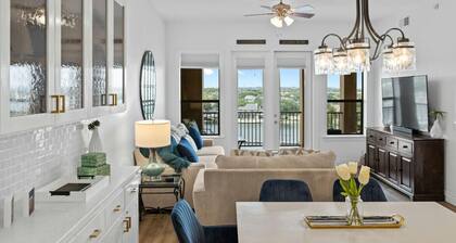 Luxe Waterfront Condo | Pool | Spa | Restaurant